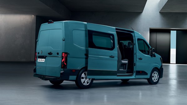 side opening - crew cab - Renault Master